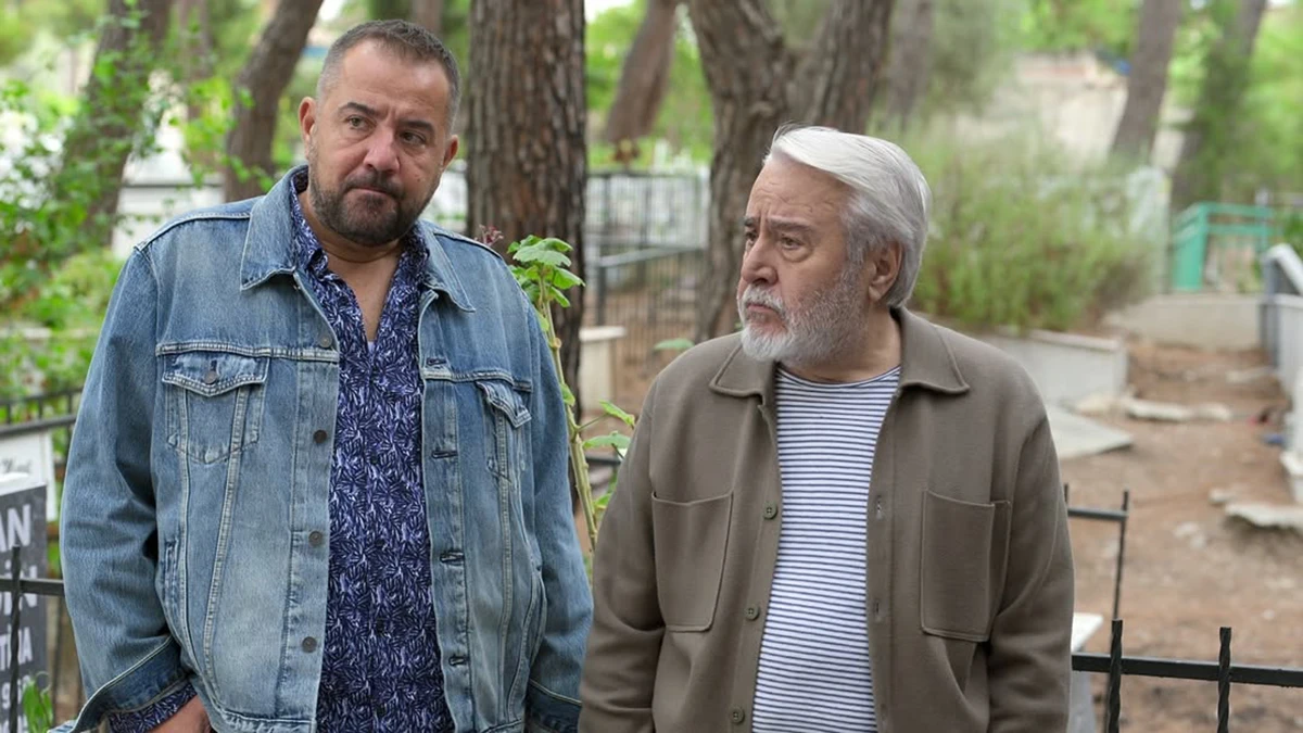 Bir İhtimal Daha Var 2025 poster